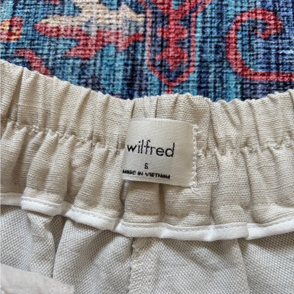 Wilfred | Fable Linen Mini Short - Picture 5 of 10